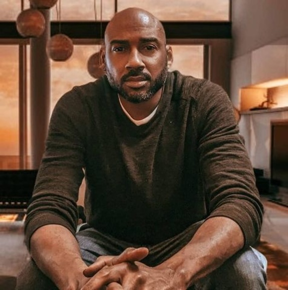 Meet your Posher, Cj - Picture 1 of 1